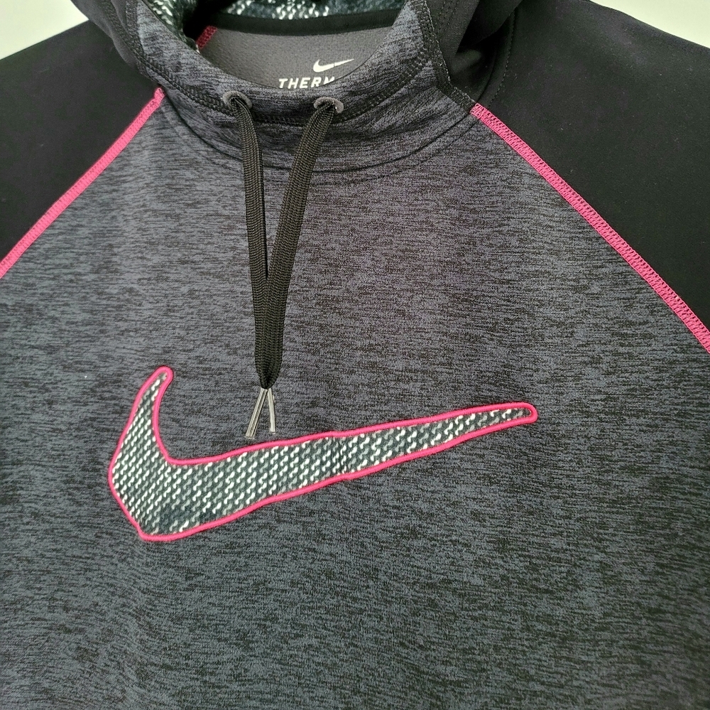 Nike Women's Therma-Fit Hoodie Size L